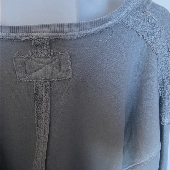 Free People We The Free Venice V-Neck Sweatshirt: Cold Winter; Size Small - Picture 11 of 13